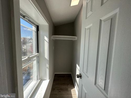 1512 4 St, Philadelphia PA 19147-6531 exterior