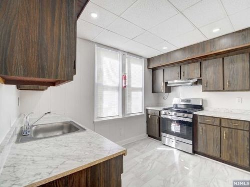 178 Wood Ridge St, Wood-Ridge NJ  07075-1810 exterior