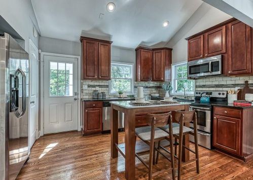 15 Bates Ave, Atlanta GA  30317-1301 exterior