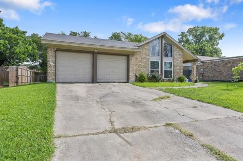 6709 Fair Meadows Dr, Fort Worth TX  76182-7602 exterior