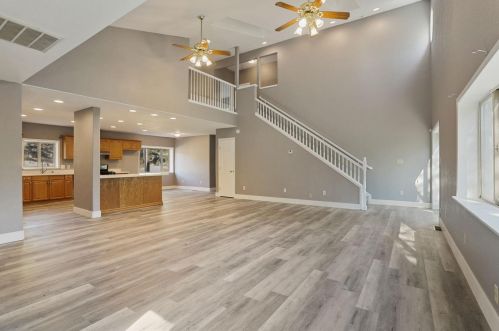 5921 Thornicroft Dr, Valley Springs, CA 95252-8739