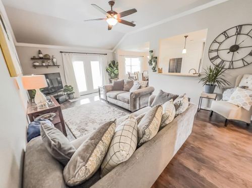 1209 Fair Dr, Angleton TX 77515-9327 exterior