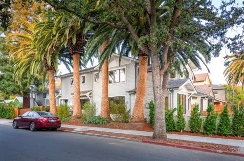 905 Waverley St, Palo Alto, CA 94301-2742