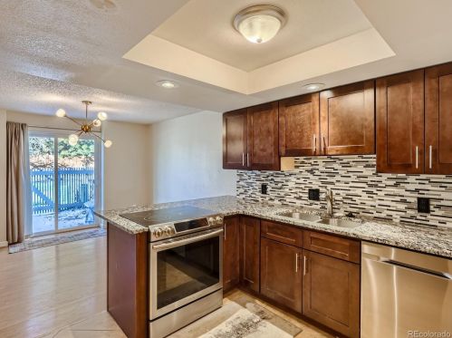 3014 Macon Cir, Aurora CO 80014-3092 exterior