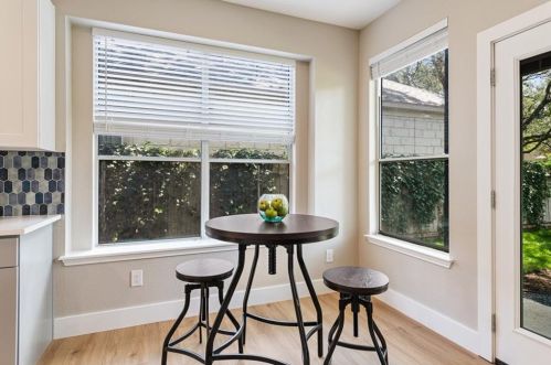 10209 Broomflower Dr, Austin TX  78739-1448 exterior