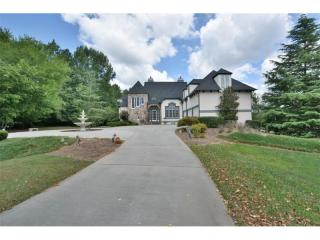 10987 Rogers Cir, Duluth, GA 30097-1930