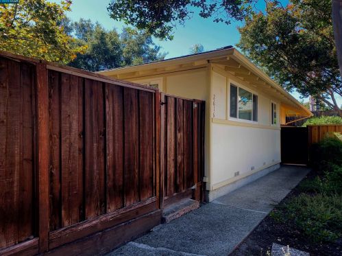 2624 Shadow Mountain Dr, San Ramon, CA 94583-1828