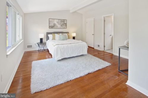 11413 Fairoak Dr, Silver Spring MD 20902-3137 exterior