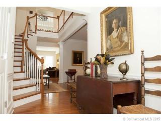 299 Sterling Dr, Hartford, CT 06111-2261