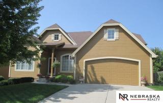 9608 26th Ave, Bellevue, NE 68147-8401