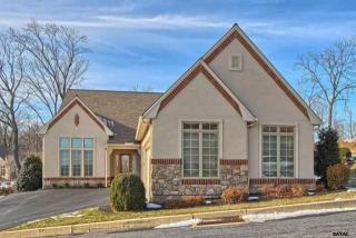 147 Maribel Ln, York, PA 17403-4564