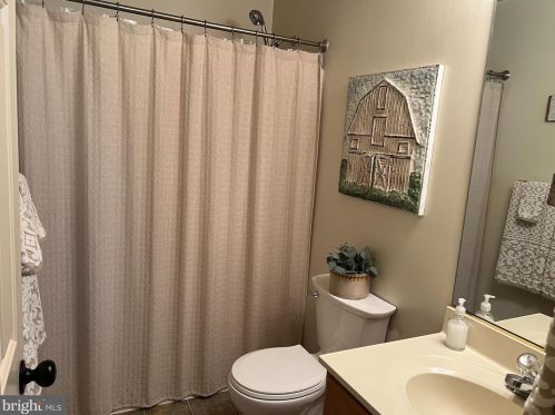 103 Sutherland Rd, Lancaster PA  17603-9020 exterior