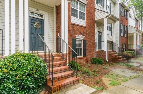 314 Village Cir, Holly Springs, GA 30188-7034