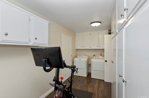 602 Via Zapata, Riverside CA  92507-6424 exterior