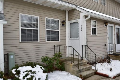 1106 Sunfield Dr, Wapping, CT 06074-3508