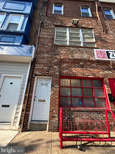 530 Bainbridge St, Philadelphia, PA 19147-2214
