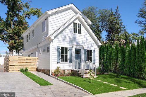 9 Sergeant St, Princeton NJ  08540-5316 exterior