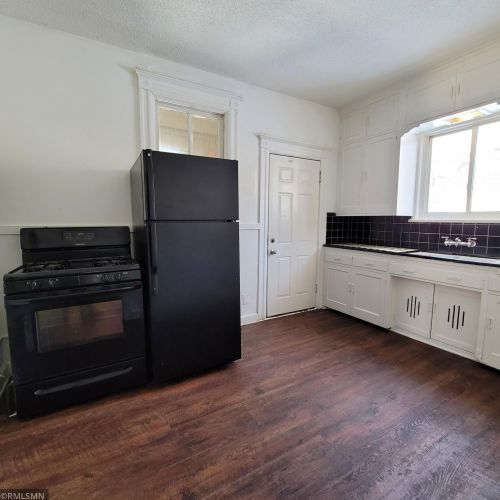 593 Cook Ave, Saint Paul MN  55130-3836 exterior
