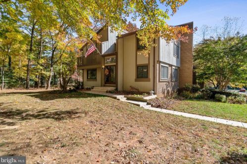 2008 Winged Foot Ct, Herndon, VA 20191-1333