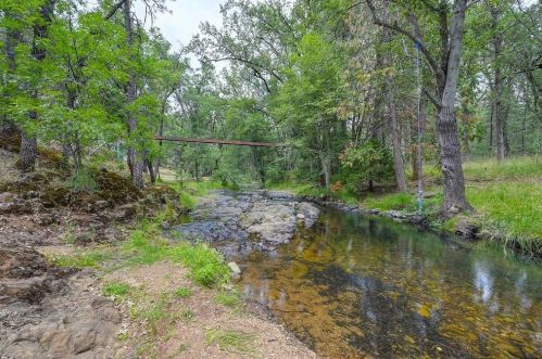 17239 Brewer Rd, Grass Valley, CA 95949-6906