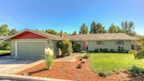 1712 Lenora Dr, Medford, OR 97504-6634