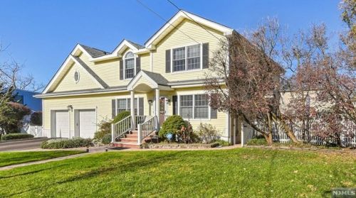 189 Trotta Dr, N Milford, NJ 07646-3116