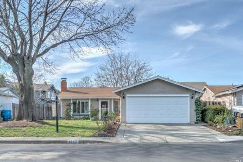 1242 Needham Dr, Vacaville, CA 95687-6724