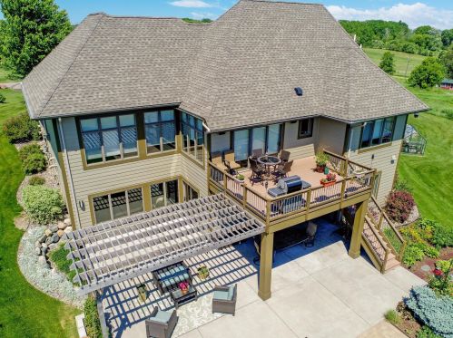 4041 Osgood Ct, Stillwater, MN 55082-6782