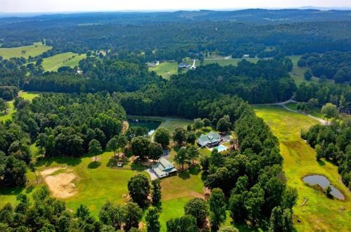 35 Appaloosa Ct, Taylorsville, GA 30178-1443