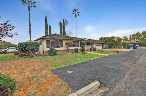1611 Kingston Ct, Los Altos, CA 94024-5826
