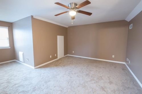 6737 Biscayne Blvd, Rex GA 30273-2244 exterior