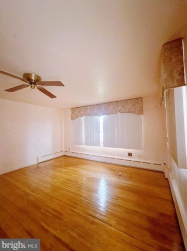 7320 Brous Ave, Philadelphia, PA 19152-4402