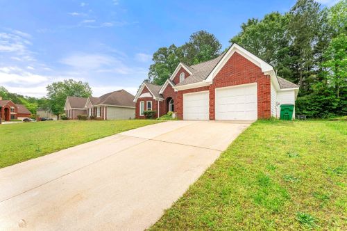 3955 Sweetwater Pkwy, Ellenwood, GA 30294-1575