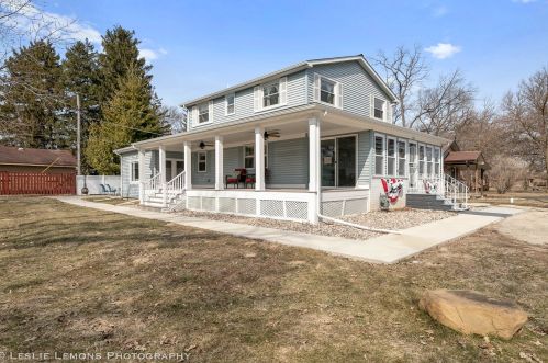 119 Grove St, Joliet, IL 60404-9274