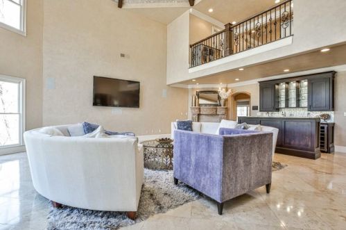 360 Cameron Ridge Dr, Atlanta GA  30328-4710 exterior