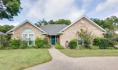 6208 Prospect Hill Dr, Granbury TX  76049-4017 exterior
