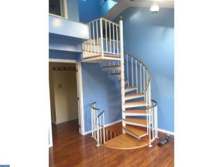 2125 Appletree St, Philadelphia PA  19103-1306 exterior