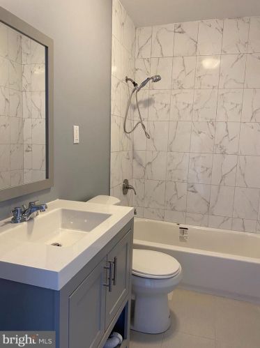 26 51 St, Philadelphia PA 19139-2725 exterior