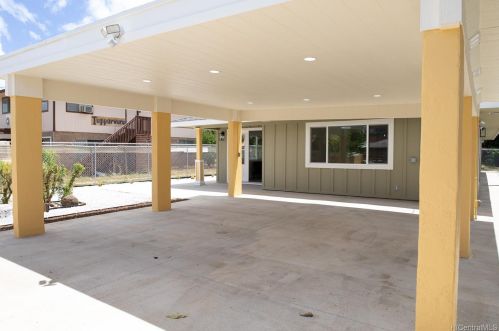 84-964 Hana St, Nanakuli, HI 96792-2274