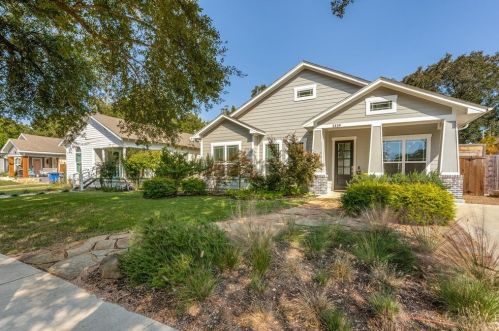 2539 Catherine St, Dallas TX  75211-5328 exterior