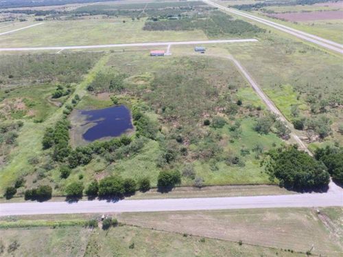 1630 Indiahoma Rd, Indiahoma, OK 73552-2341