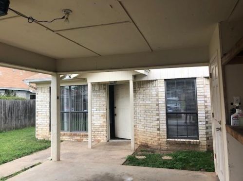 3314 Green Ridge St, Fort Worth TX  76133-7252 exterior