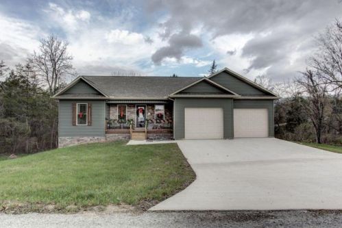 130 Branam Rd, Jacksboro, TN 37757-4629