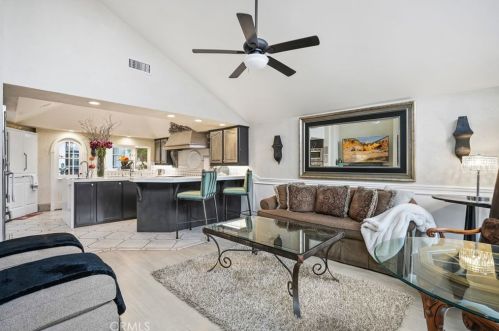 43 Sandpiper, Irvine CA  92604-3646 exterior