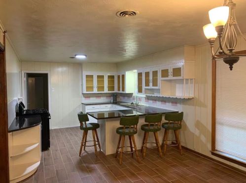 2908 Sheridan Dr, Garland TX  75041-2960 exterior