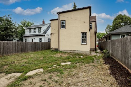 1134 Jessamine Ave, Saint Paul MN 55117-5020 exterior