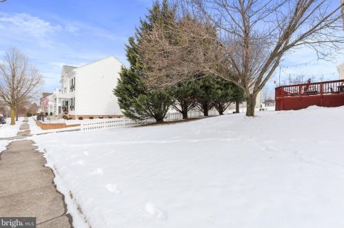 252 Prospect Hill Blvd, Charles Town WV  25414-5082 exterior