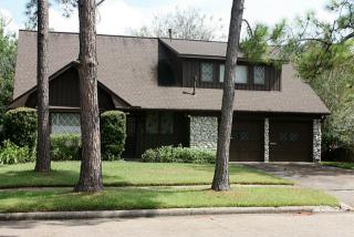 10322 Kirkglen Dr, Houston, TX 77089-3220