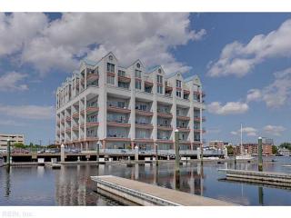 40 Rader St, Norfolk VA  23510-1034 exterior