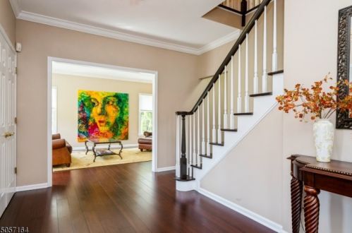 305 Reyna Pl, Branchburg, NJ 08853-4038